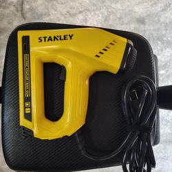 Stanley Electric Stapler and Brad Nail Gun/USED LIKE NEW 