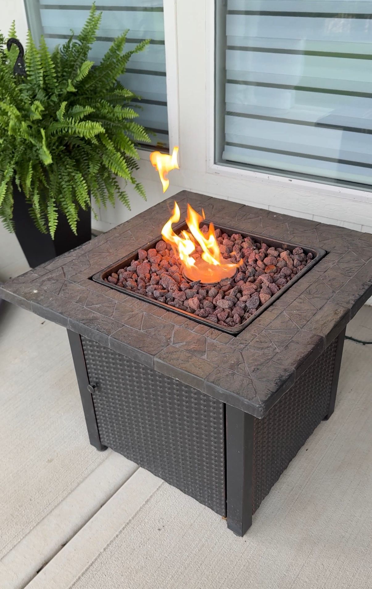 PROPANE FIREPIT! (perfect for Summer Parties)