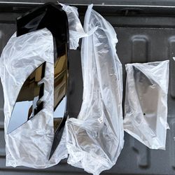 23-26 Kia Sportage Glossy Black Bumper Accents 