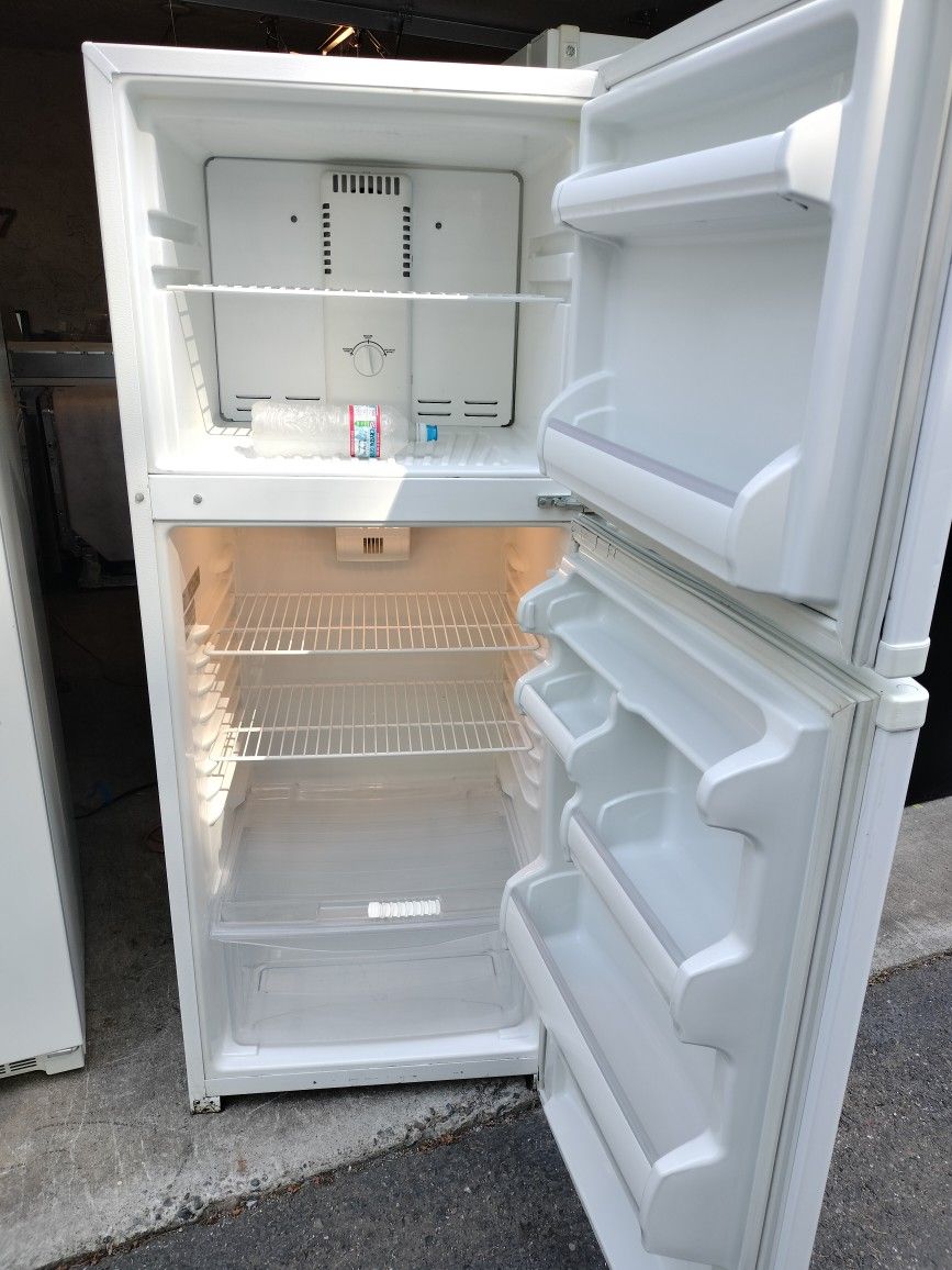 Whirlpool Compact Size Refrigerator Can Deliver for Sale in Seattle