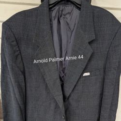 Mens Arnie Arnold Palmer Suit Coat Jacket 44R, Black/Blue Plaid, 1 Vent, 60% Wool, 39% Polyester, 1% Lycra. Style Partial Lining