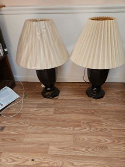 2 lamps