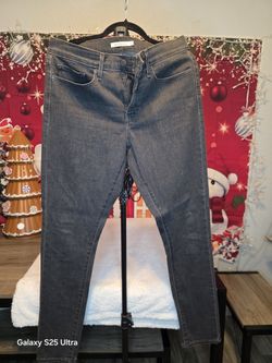 Levi Shaping Skinny Jeans