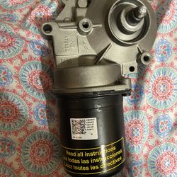 Brand New Toyota Windshield Wiper Motor 