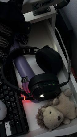Headset with microphone (Pick up only)