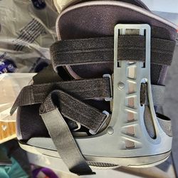Walking Boot - Medium