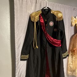 Halloween Costumes 🎃