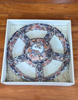 5 Section Imari Style Ceramic Porcelain Rotating Relish / Appetizer Serving, Lazy Susan