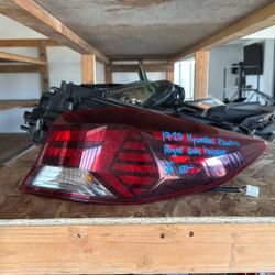 Tail Light Hyundai Elantra