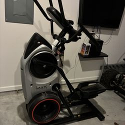 Bowflex Max Trainer M6.