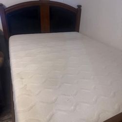 Full Bed Whit Mattress Memory 