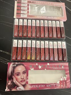 Caja De Labiales Maybelline 