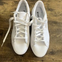 Adidas Size 7 Women’s 