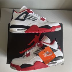 Jordan 4 Fire Red - 10.5 