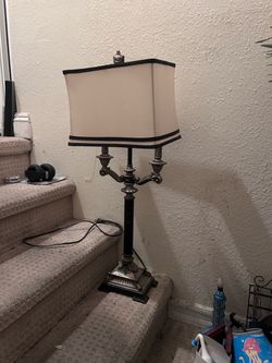 Traditional Candelabra Style Table Lamp