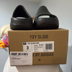 Yeezy Slides (kids)
