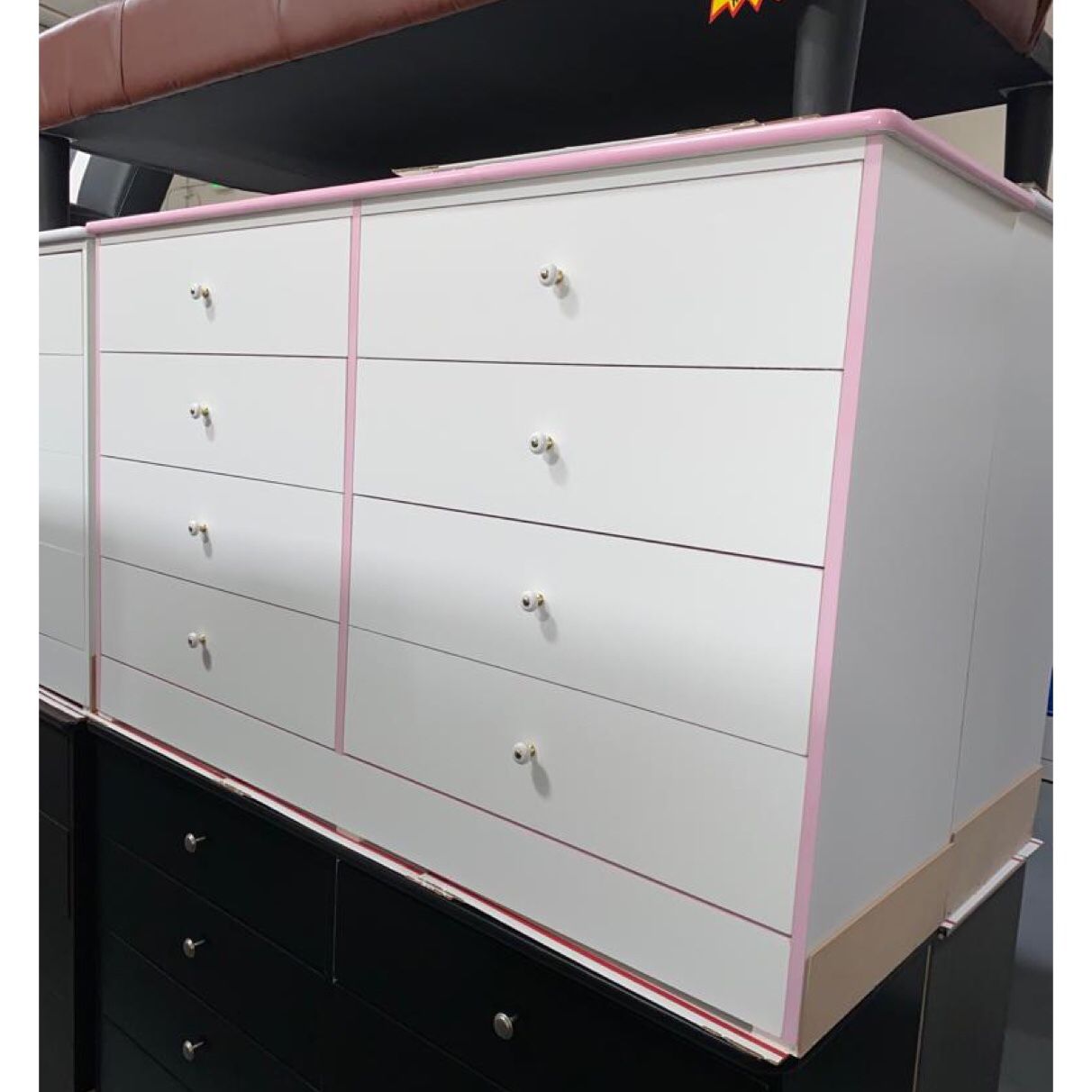 8 Drawer Dresser 