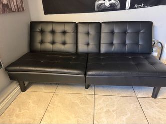 Futon couch