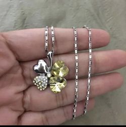 White gold plated swarovski crystal flower necklace