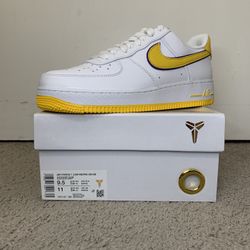 DS NIKE AIR FORCE ONE KOBE BRYANT SIZE 9.5