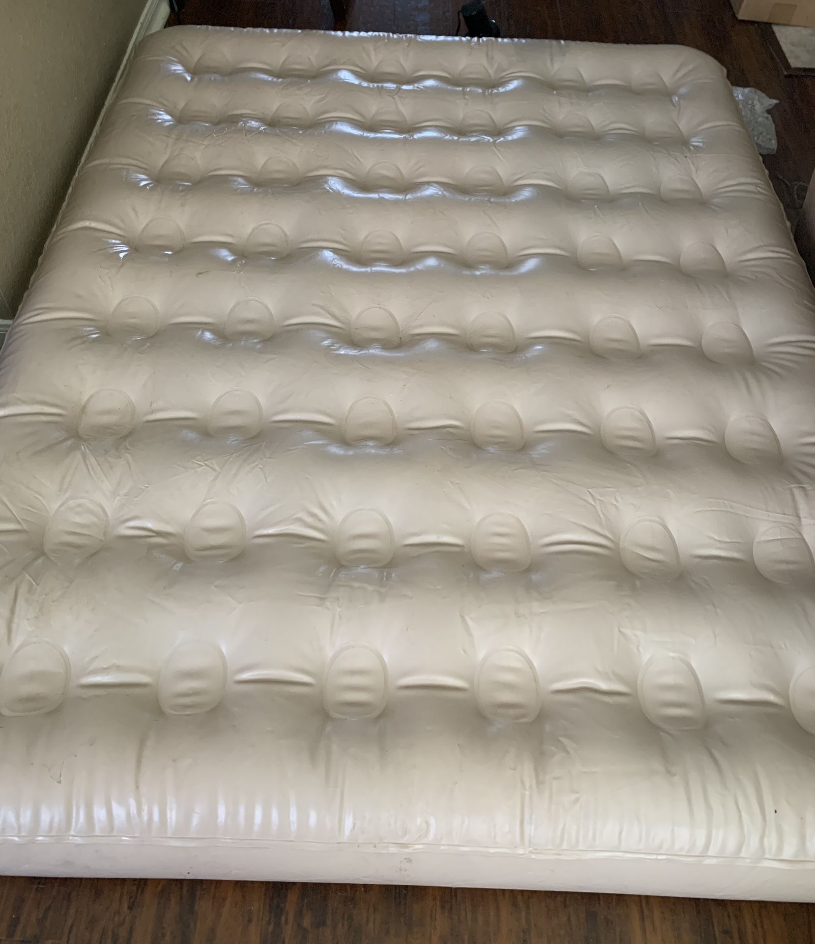 Coleman Complete/ Intex Full XL Air mattress ( missing Air Valve Cap)