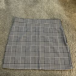 black and white houndstooth plaid miniskirt size 28