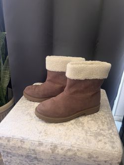 Girls Boots
