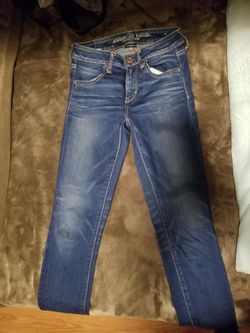 Women American Eagle jeans size 2
