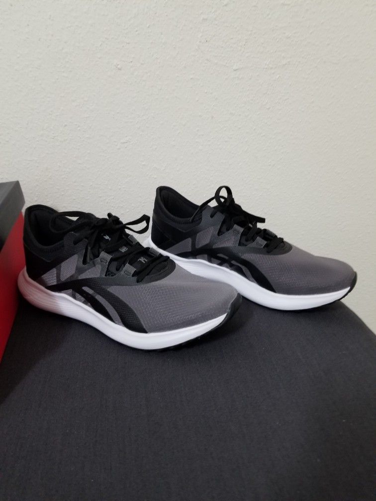 New Womens Tennis Shoes Size 8.5