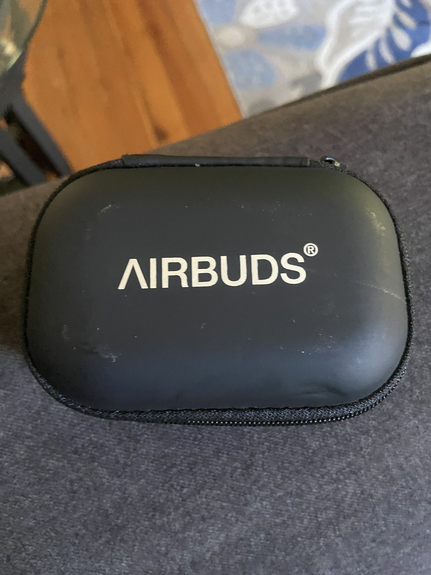 Airbuds