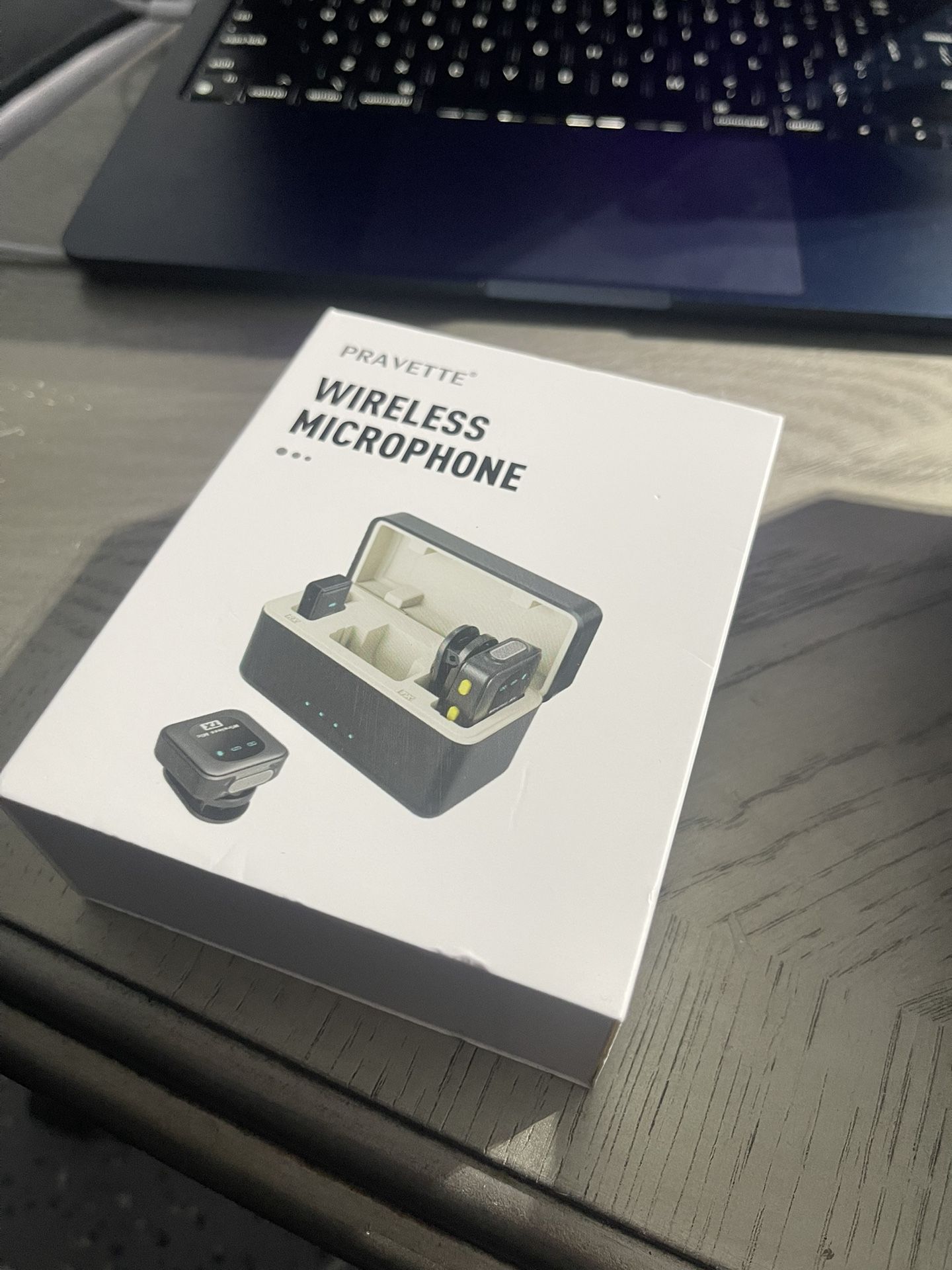 Wireless Lavalier Microphone for iPhone/Android
