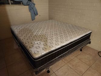 Brand New Pillow Top /frame And Box Springs