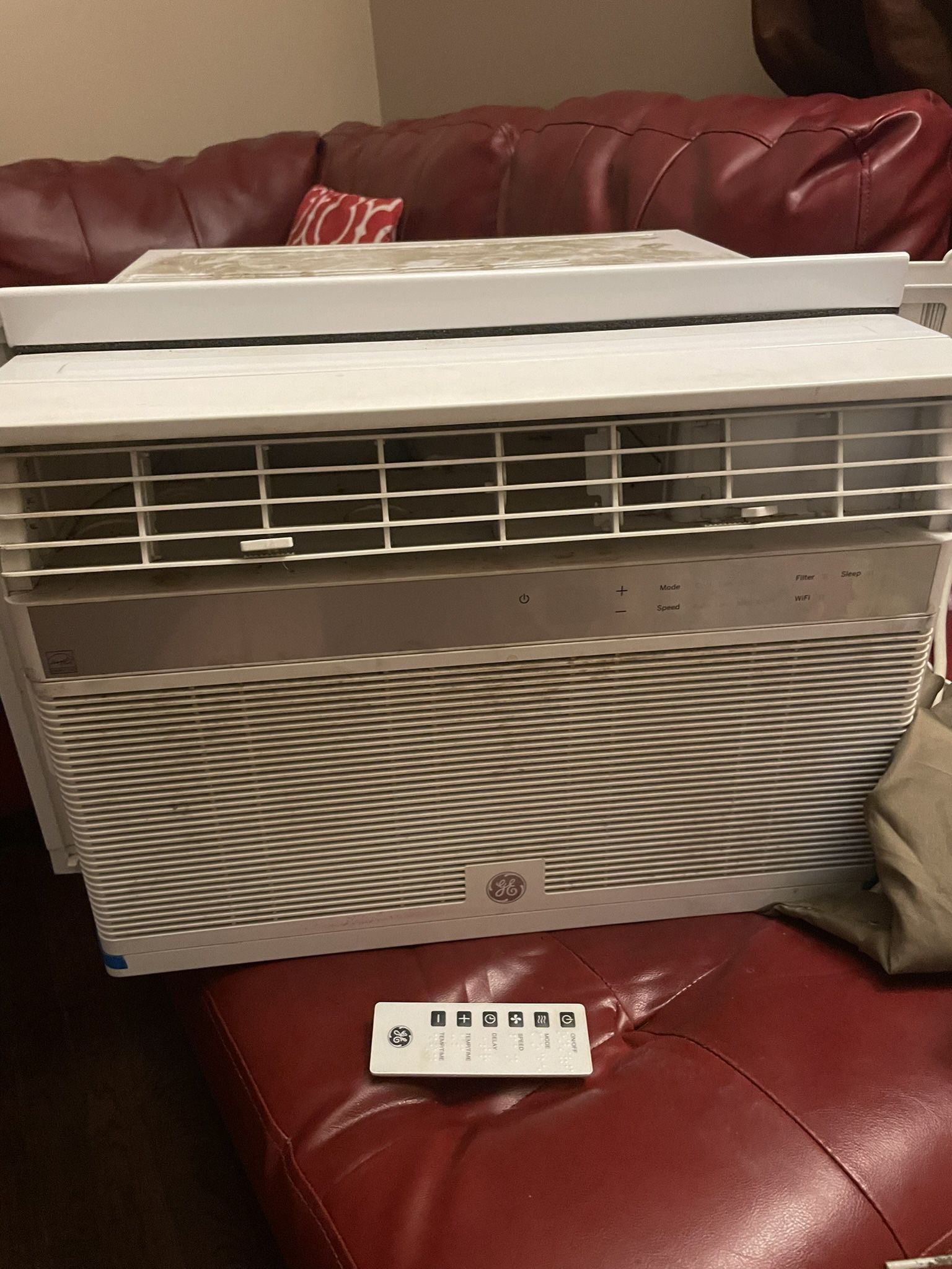 GE A/C Unit With Remote