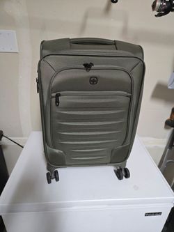 Swissgear 8099 Expandable Spinner Carry-On Luggage - Olive Green
