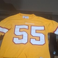 Buccaneers Old School Throw Back Size Small 