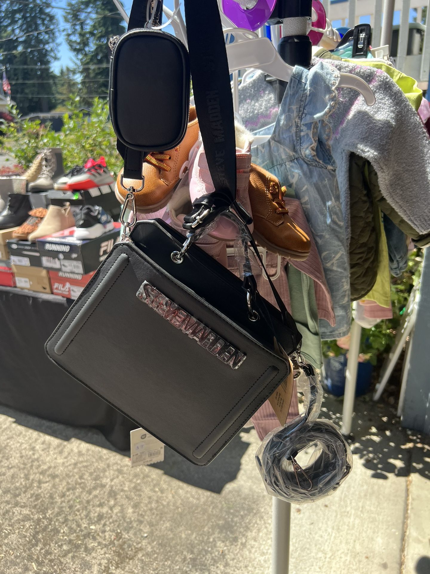 STEVE MADDEN VIRAL BLACK BEVELYN. NEW IN BAG