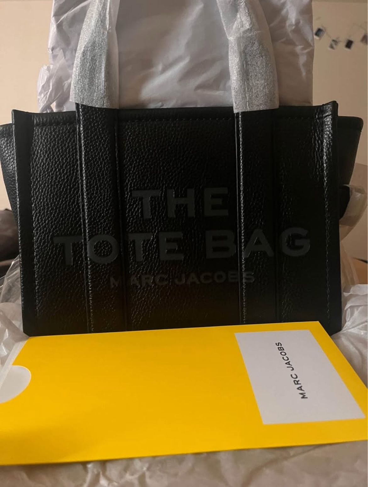 Tote bag