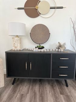 Console table
