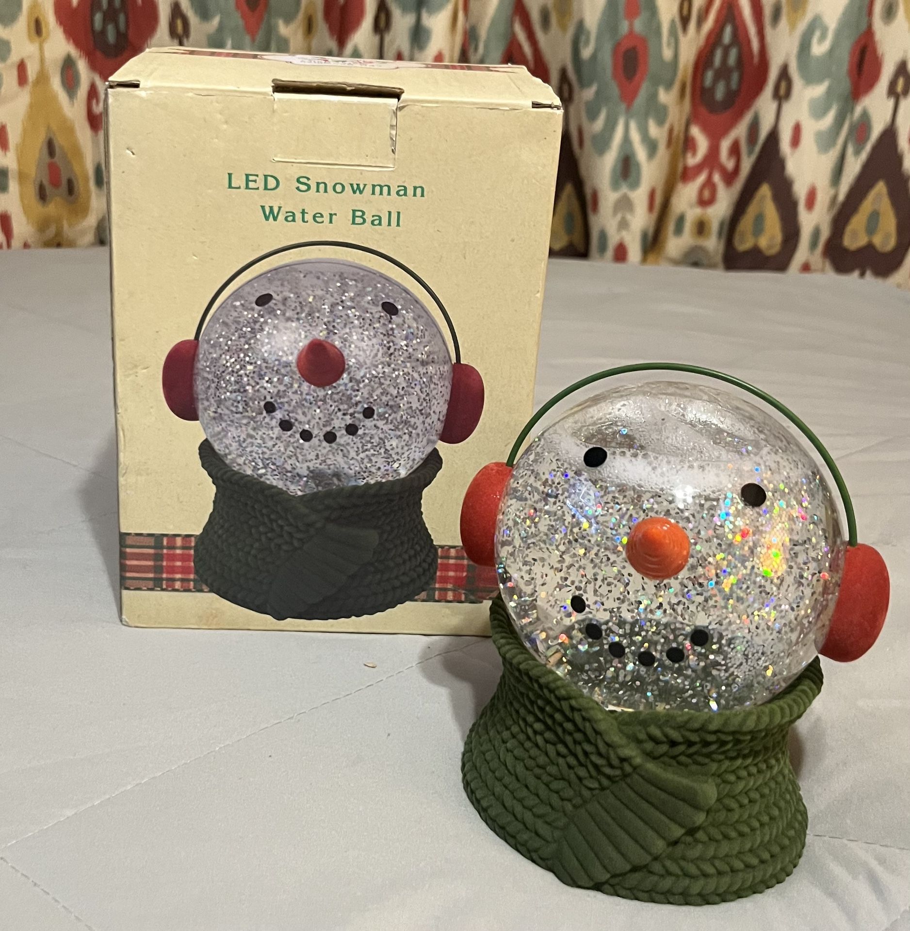 Cracker Barrel Color Changing Light Up Snowman Snow Globe