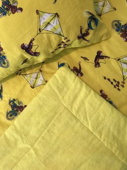 Kids pillow and blanket sets