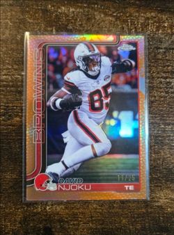2025 Topps Chrome Cleveland Browns David Njoku Orange Football Leather #11/25 🔥