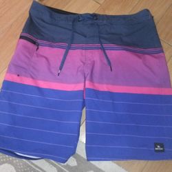 Mens board shorts like new
