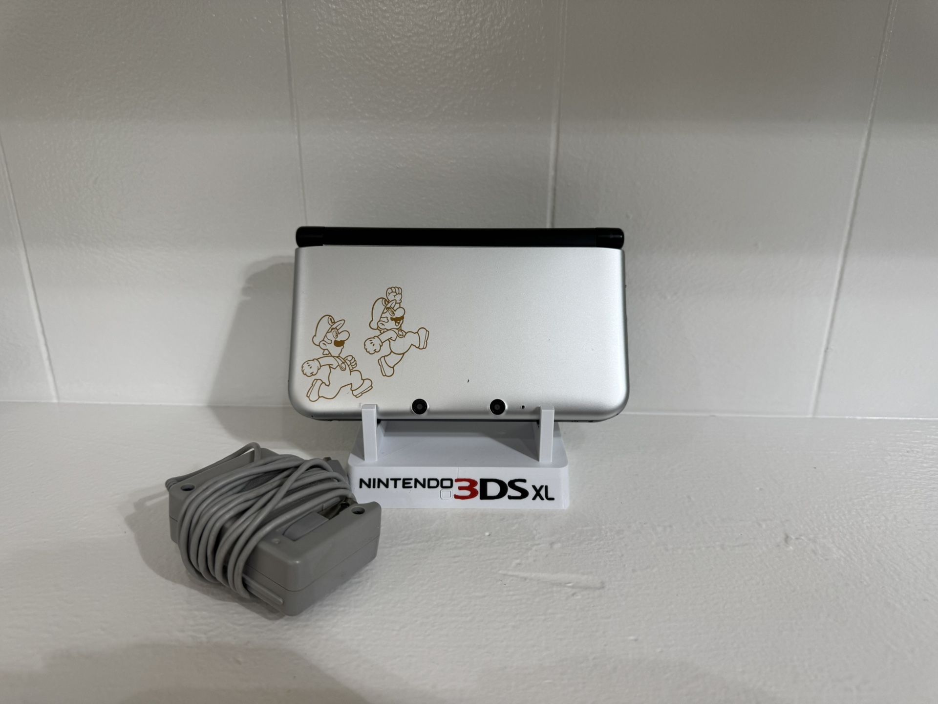 Nintendo 3ds XL silver Mario & Luigi Edition 