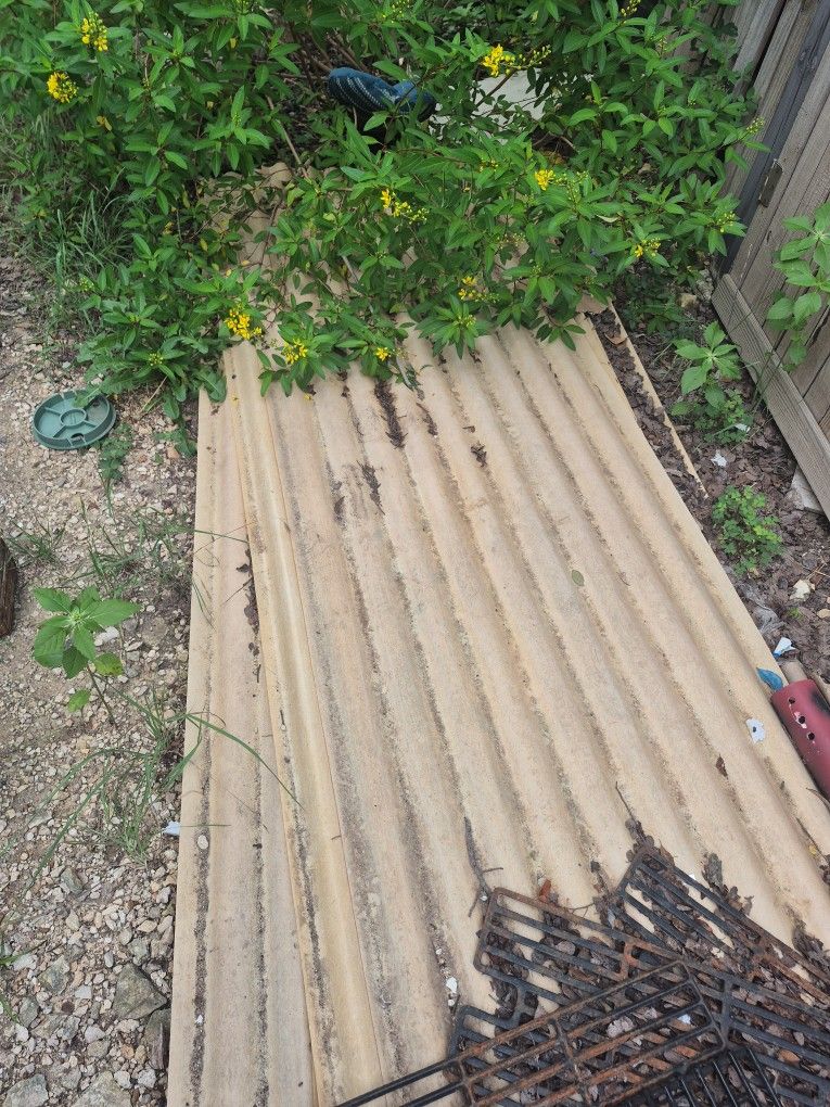 Corrugated Polycarbonate Panels