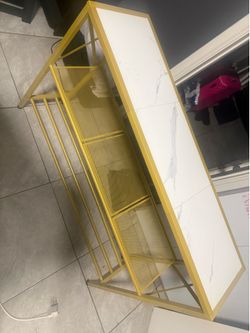 Tv stand