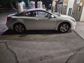 2014 Nissan Altima Coupe