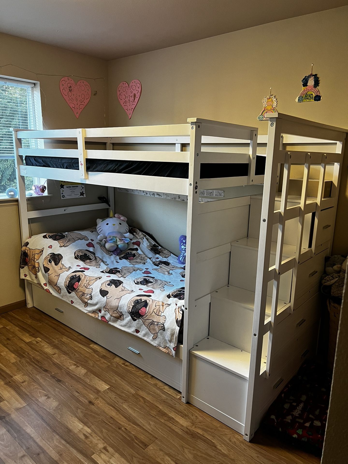 Bunk bed( 3 sleeping places)