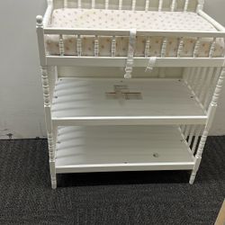 White changing Table