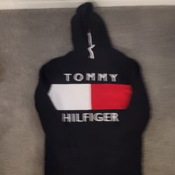Tommy Hilfiger Hoody. Size L