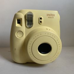 FUJIFILM INSTAX MINI 8 INSTANT FILM CAMERA (YELLOW) WITH FIXED FOCAL LENGTH LENS 